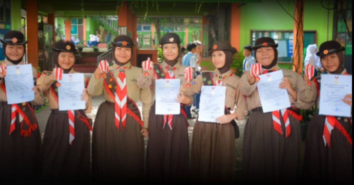8 Siswa SMPN 1 Parung Raih Pramuka Garuda Tingkat Kwartir Cabang