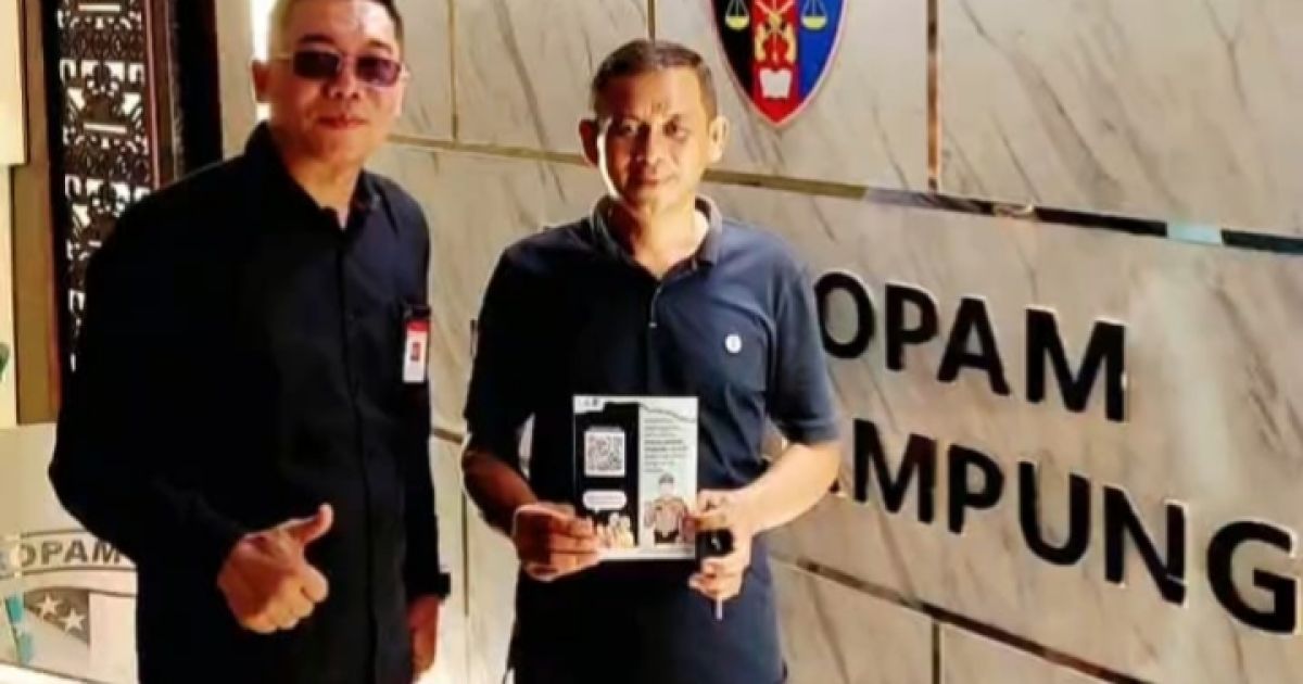 Orang tua PDS melaporkan oknum penyidik Polres Lampung Selatan ke Propam Polda Lampung terkait dugaan kekerasan saat pemeriksaan. Kasus juga bergulir di praperadilan.