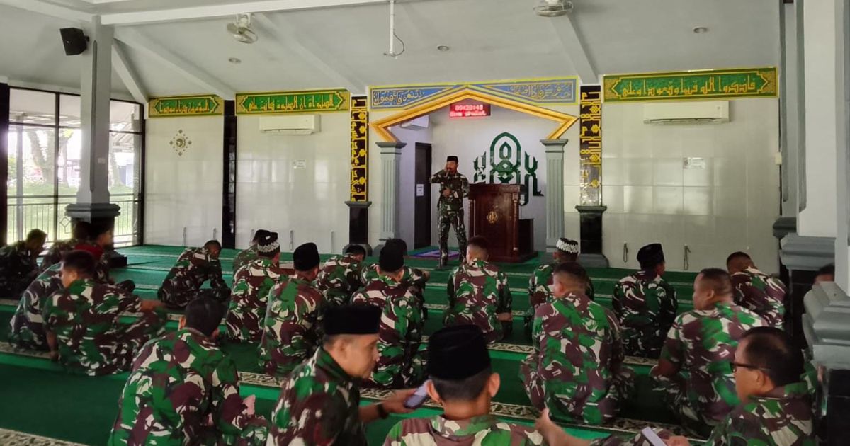 Yonif 9 Marinir menggelar lomba adzan, kultum, dan MTQ di Masjid Baitul Muttaqin Pesawaran sebagai pembinaan mental spiritual prajurit pada Ramadan 1447 H.