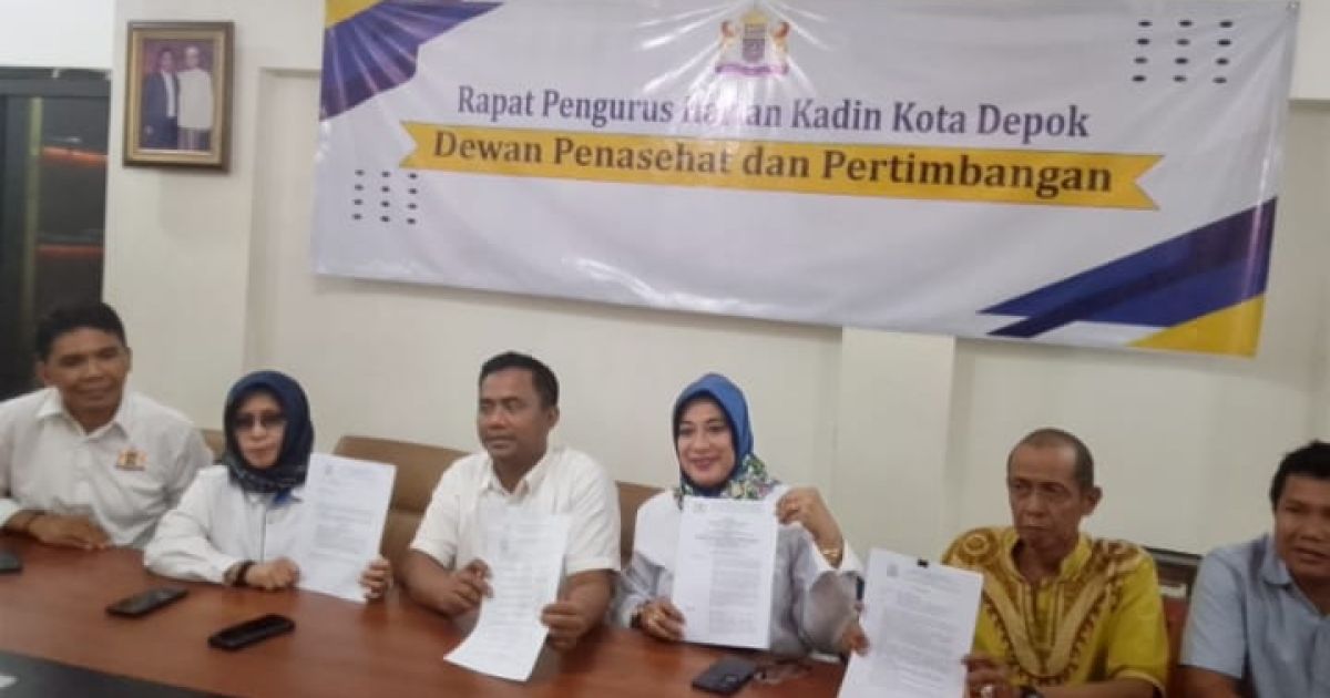 KADIN Jabar mencabut rekomendasi Plt Ketua KADIN Depok. Rudi Malau menegaskan penunjukan Edmon Johan belum memiliki SK resmi dan Mukota disiapkan 2026.