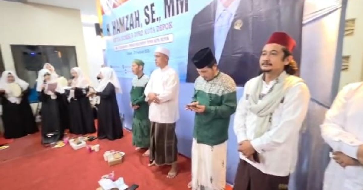 Ketua Komisi B DPRD Depok Hamzah menggelar buka puasa bersama warga di Cimpaeun