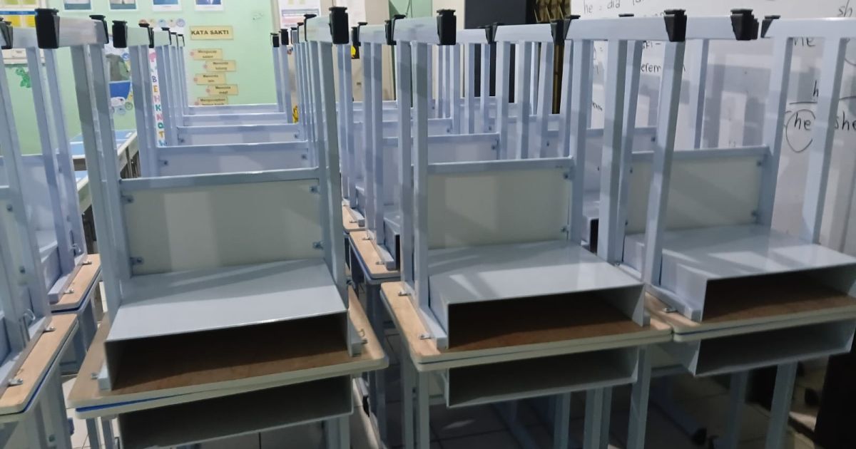 Pengiriman Mebeler ke SDN Pabuaran 01 Disorot, Warga Pertanyakan Administrasi Distribusi