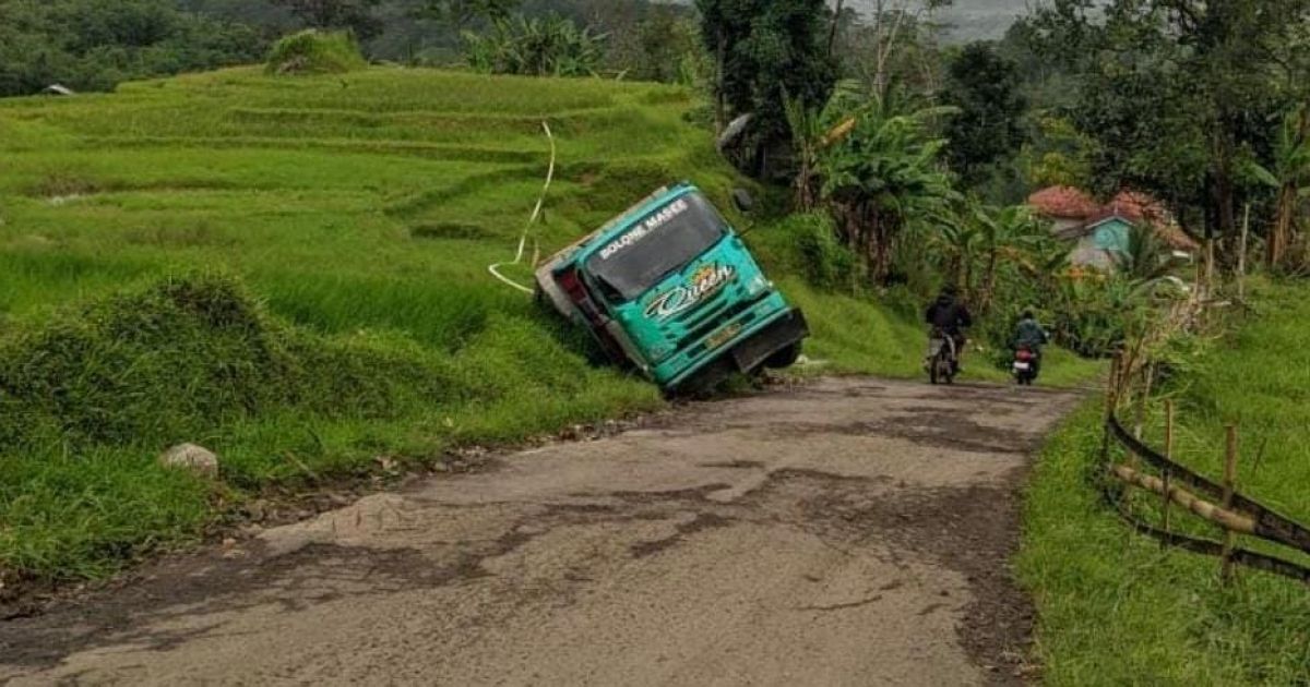 UPT Jalan Wilayah Cigudeg Disorot, Pernyataan Kepala UPT Terkait Jalan Rusak Picu Polemik