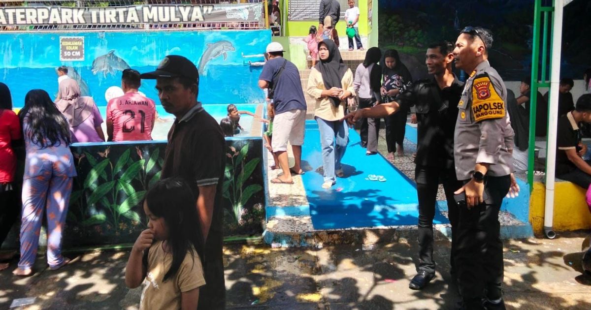 Polsek Nanggung memantau objek wisata Curug Kembar dan Kolam Tirta yang ramai pengunjung. Situasi dipastikan aman dan kondusif selama libur.