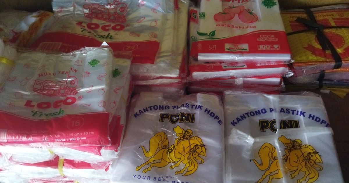 Harga Plastik Melonjak, Pedagang di Jasinga Bogor Keluhkan Penurunan Omzet
