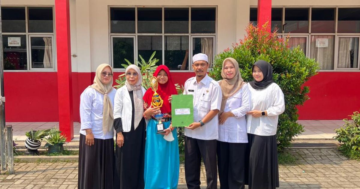 Siswi SDN Cipeucang 02 Raih Juara 2 Lomba Gambar Bercerita Tingkat Kecamatan Cileungsi
