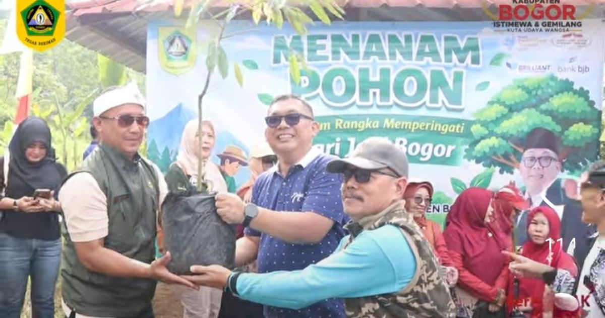 Disdik Kabupaten Bogor Gelar Aksi Sosial di Tanjungsari, Tanam 1.000 Pohon hingga Santuni Siswa