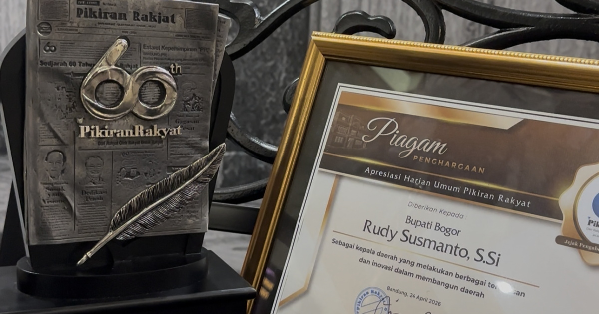 Bupati Bogor Rudy Susmanto Raih Penghargaan Kepala Daerah Inovatif