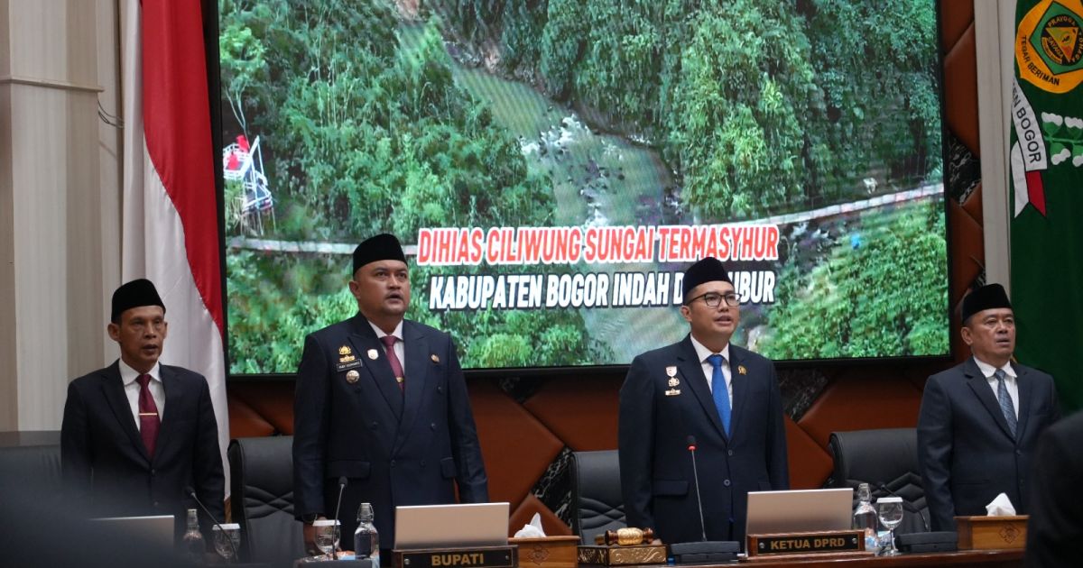 DPRD dan Pemkab Bogor sahkan LKPJ 2025 dan dorong Raperda masyarakat adat. Fokus pada infrastruktur, pendidikan, kesehatan, dan perlindungan budaya.