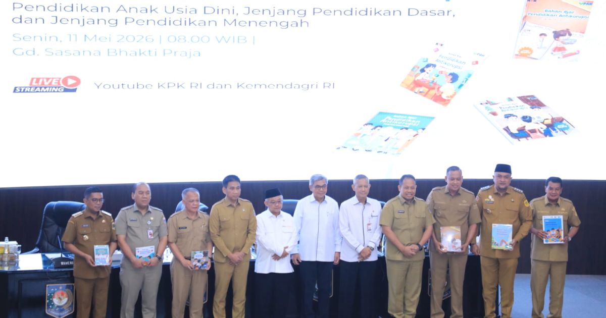 Bupati Bogor Rudy Susmanto mengapresiasi peluncuran Panduan Pendidikan Antikorupsi oleh KPK dan Kemendagri sebagai langkah membangun generasi berintegritas menuju Indonesia Emas 2045.