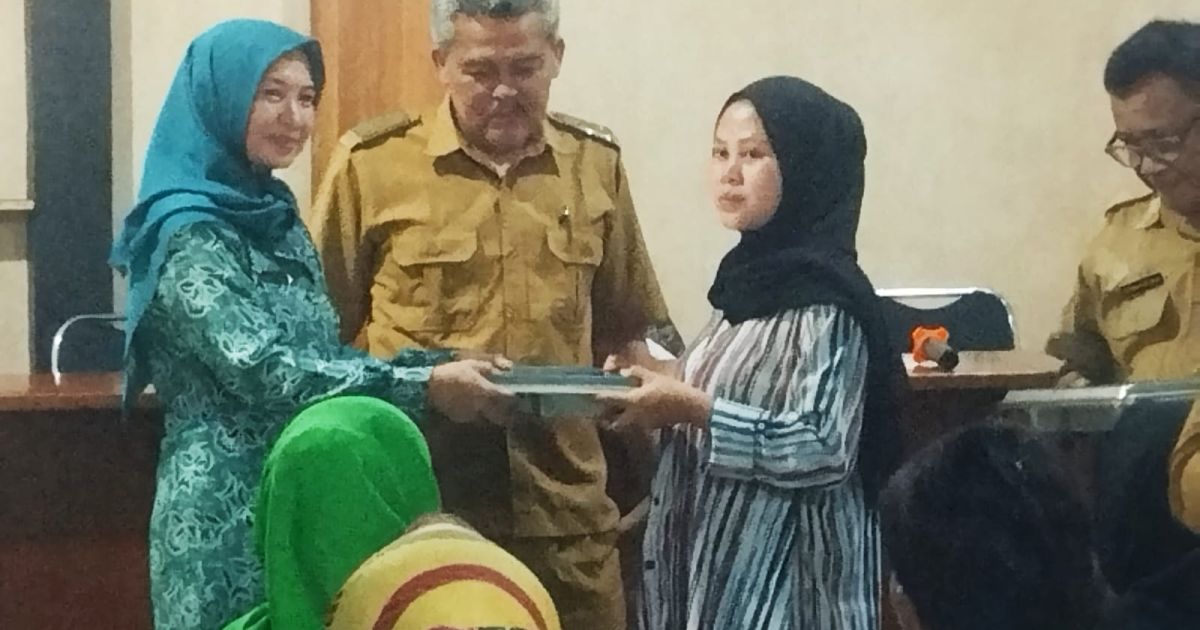 Program Makan Bergizi Gratis di Desa Teluk Pinang, Ciawi, dinilai belum mencukupi. Baru 300 porsi untuk ibu hamil, ibu menyusui, dan balita dari total kebutuhan 10 Posyandu.