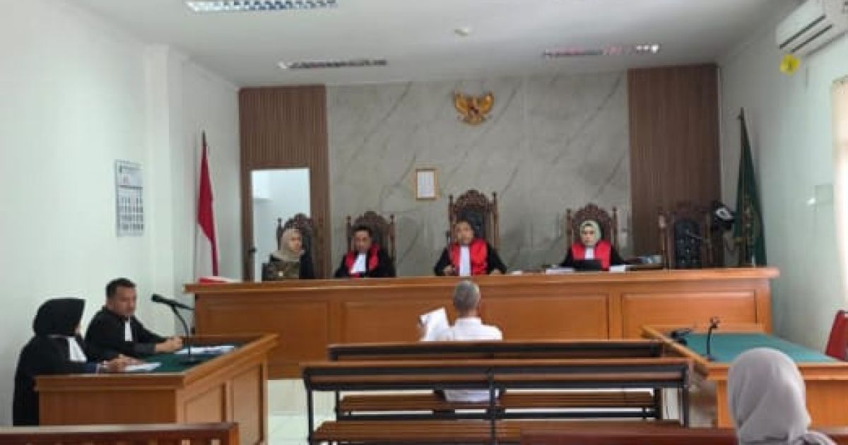 Kejari Depok menegaskan komitmennya mengawal proses hukum dugaan korupsi pengadaan tanah PT Adhi Persada Realti hingga tuntas. Sidang lanjutan dijadwalkan pada 4 Juni 2026 di Tipikor Bandung.