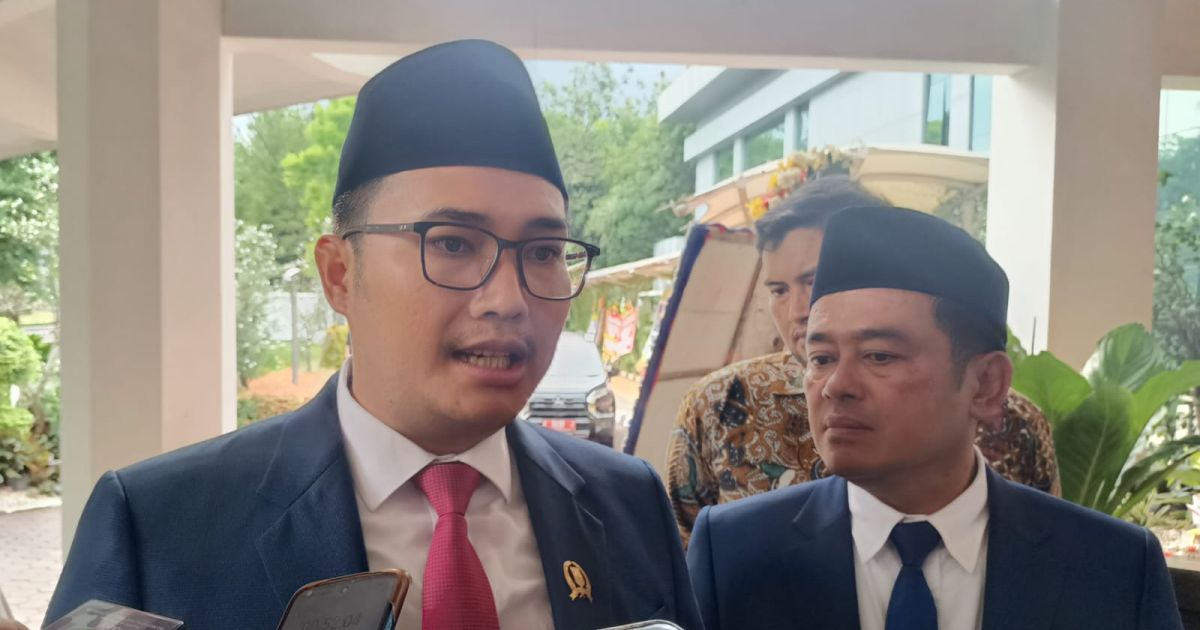 Momentum Harkitnas, Ketua DPRD Sastra Winara Minta ASN Tingkatkan Pelayanan untuk Masyarakat