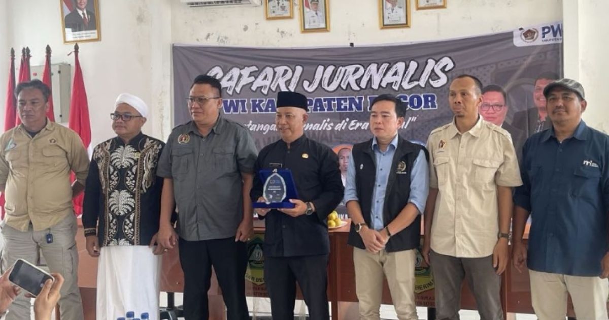 Edukasi Jurnalistik Hingga Desa, PWI Kabupaten Bogor Gelar Safari Jurnalis di Sukajaya