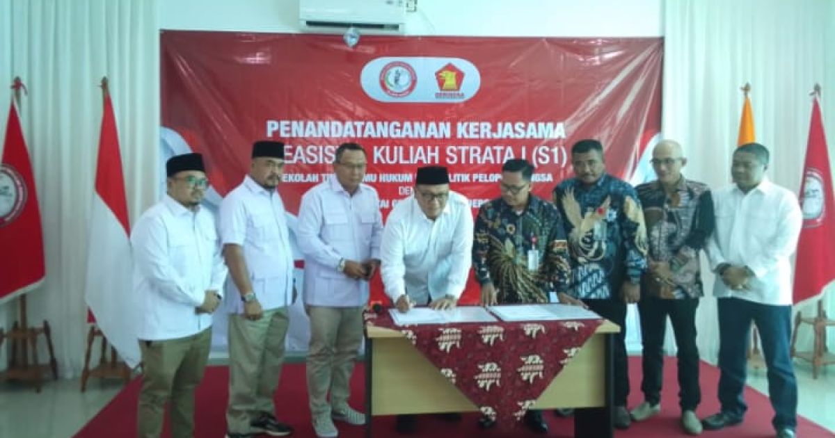STIHP Pelopor Bangsa dan DPC Gerindra Kota Depok menandatangani MoU program beasiswa S1 untuk kader dan masyarakat. Kerja sama ini bertujuan memperluas akses pendidikan serta mencetak generasi muda yang unggul dan berintegritas.