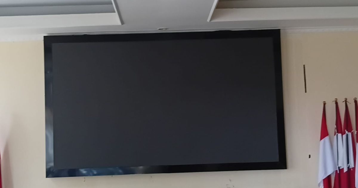 Pengadaan videotron senilai Rp1,08 miliar di Kecamatan Tamansari, Kabupaten Bogor, menjadi sorotan publik. Hingga kini Camat Tamansari belum memberikan penjelasan terkait urgensi dan manfaat proyek tersebut