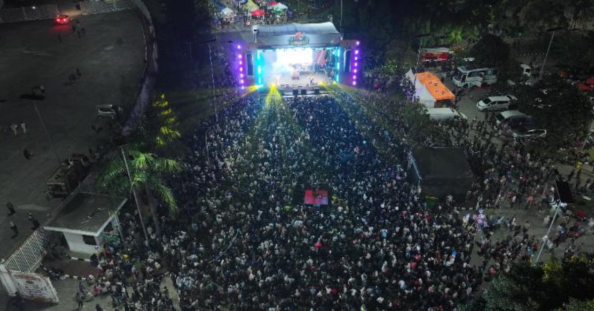 Malam puncak KaBOGORFEST 2026 sukses menarik sekitar 35 ribu pengunjung. Penampilan Enau dan sejumlah musisi lainnya memeriahkan penutupan perayaan Hari Jadi Bogor ke-544.