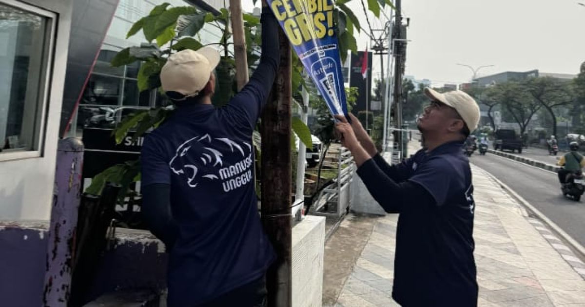Tim Maung Kota Depok menertibkan spanduk liar dan reklame kedaluwarsa di sejumlah ruas jalan utama. Langkah ini dilakukan untuk menjaga ketertiban, estetika, dan kenyamanan lingkungan perkotaan.