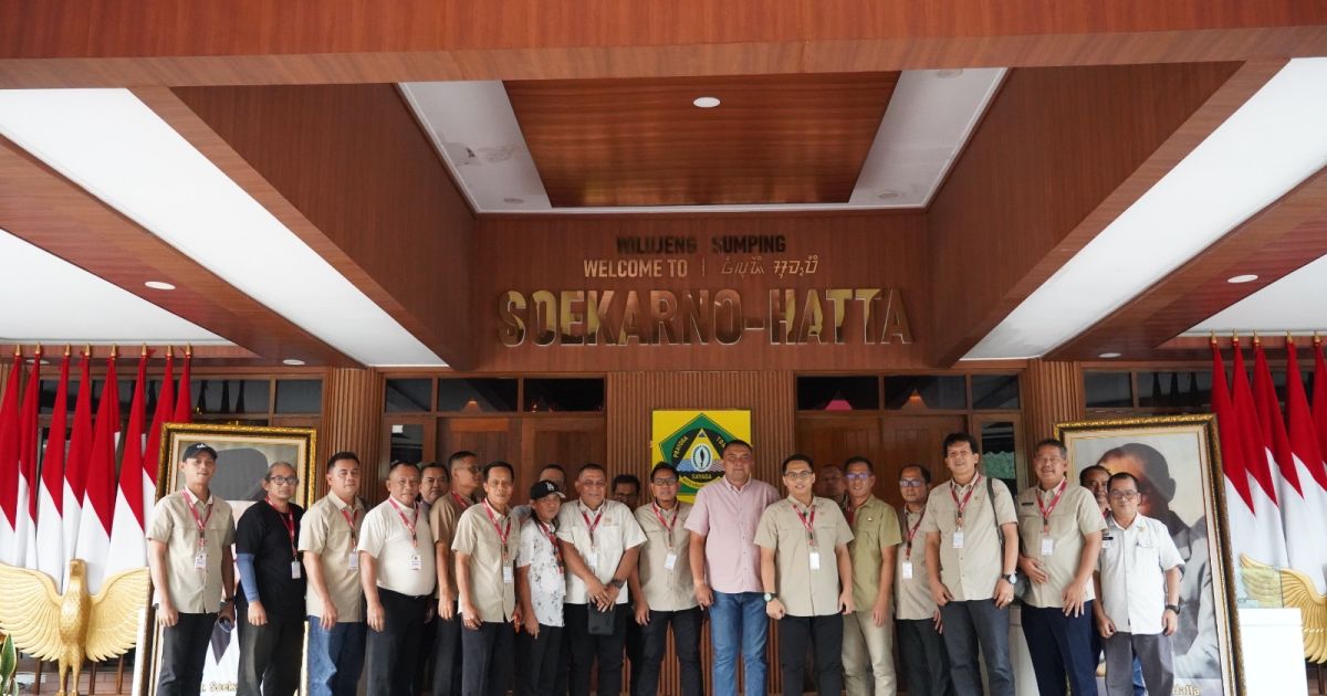 Bupati Bogor Rudy Susmanto menerima audiensi KONI Kabupaten Bogor untuk memperkuat sinergi pembinaan atlet dan persiapan menghadapi Porprov Jawa Barat 2026 guna meningkatkan prestasi olahraga daerah.