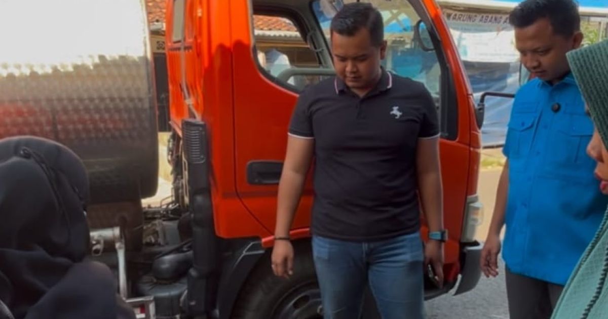 Sebulan Dilanda Krisis Air, Warga Rancabungur Terima Bantuan 20 Tangki Air Bersih