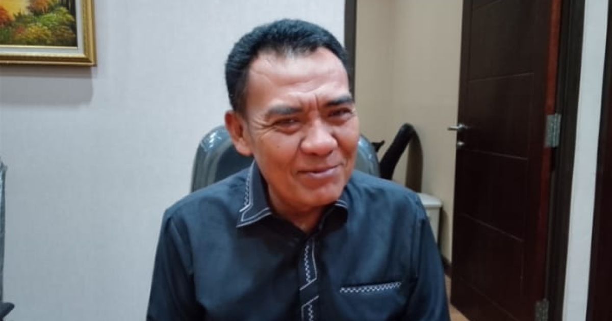 DPRD Kota Depok menegaskan seluruh dapur Program Makan Bergizi Gratis wajib memenuhi standar sanitasi, administrasi, dan operasional. Dapur yang tidak memenuhi syarat berpotensi dihentikan operasionalnya.