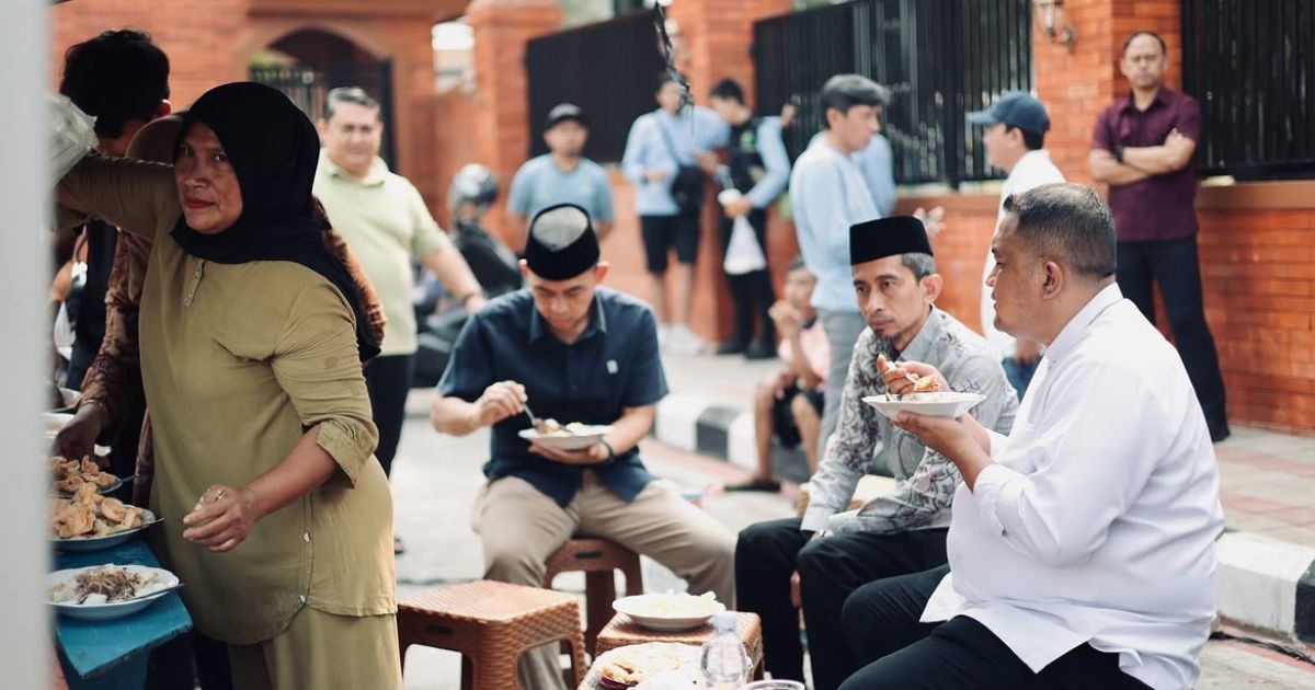Sarapan Ketoprak di Baitul Faizin, Bupati Bogor Ajak Warga Dukung UMKM Kuliner Lokal