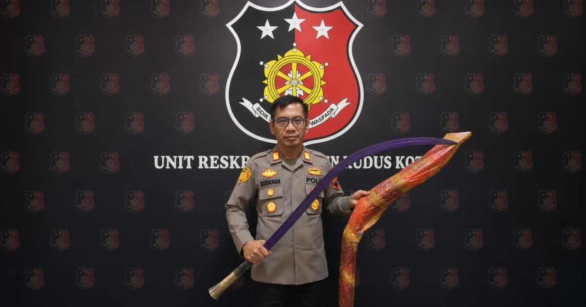 Remaja 13 Tahun di Kudus Pesan Klewang Raksasa Secara Online, Polisi Bertindak Cepat