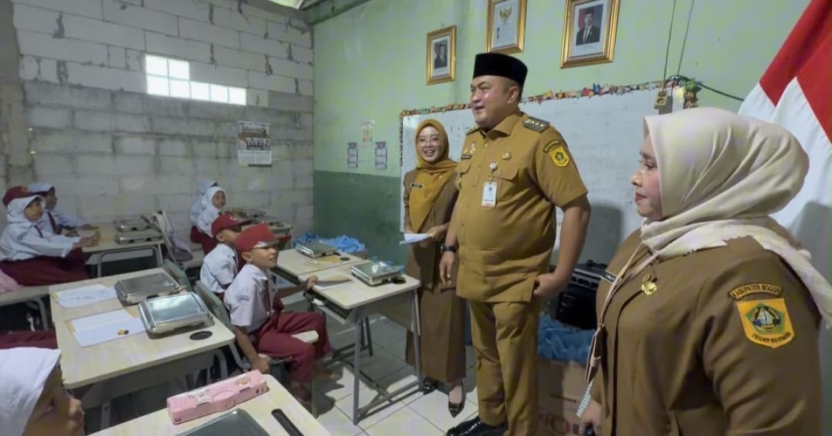 Rudy Susmanto Pantau Program Makan Bergizi Gratis di SDN Lulut 05 Klapanunggal