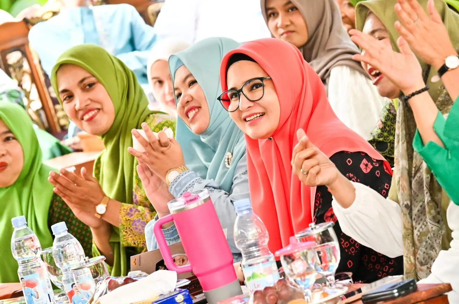 Bupati Pesawaran Hadiri Pengajian Akbar Muslimat NU Se-Kecamatan Tegineneng