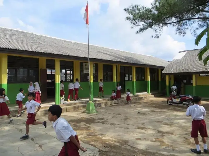 Sekolah di Pinggiran sebagai Cermin Mutu Pendidikan