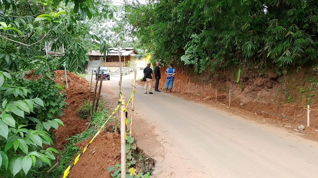 PUPR Kabupaten Bogor Kucurkan Rp371 Juta untuk Perbaikan Drainase Jalan Ngasuh–Cileuksa