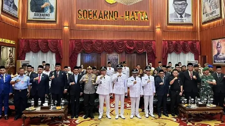 Ketua DPRD Sastra Winara Ingatkan Kades PAW, Pelayanan Harus Jadi Garda Terdepan