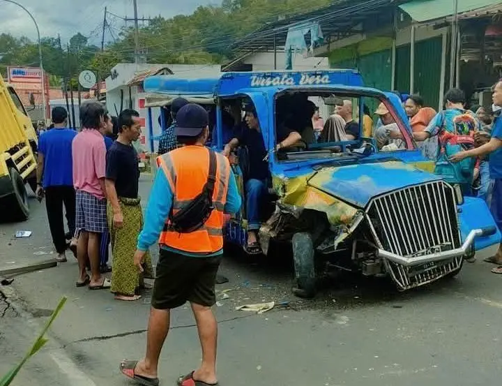 Kecelakaan Odong-Odong di Jalan Nasional Jasinga-Cigelung Viral di Medsos