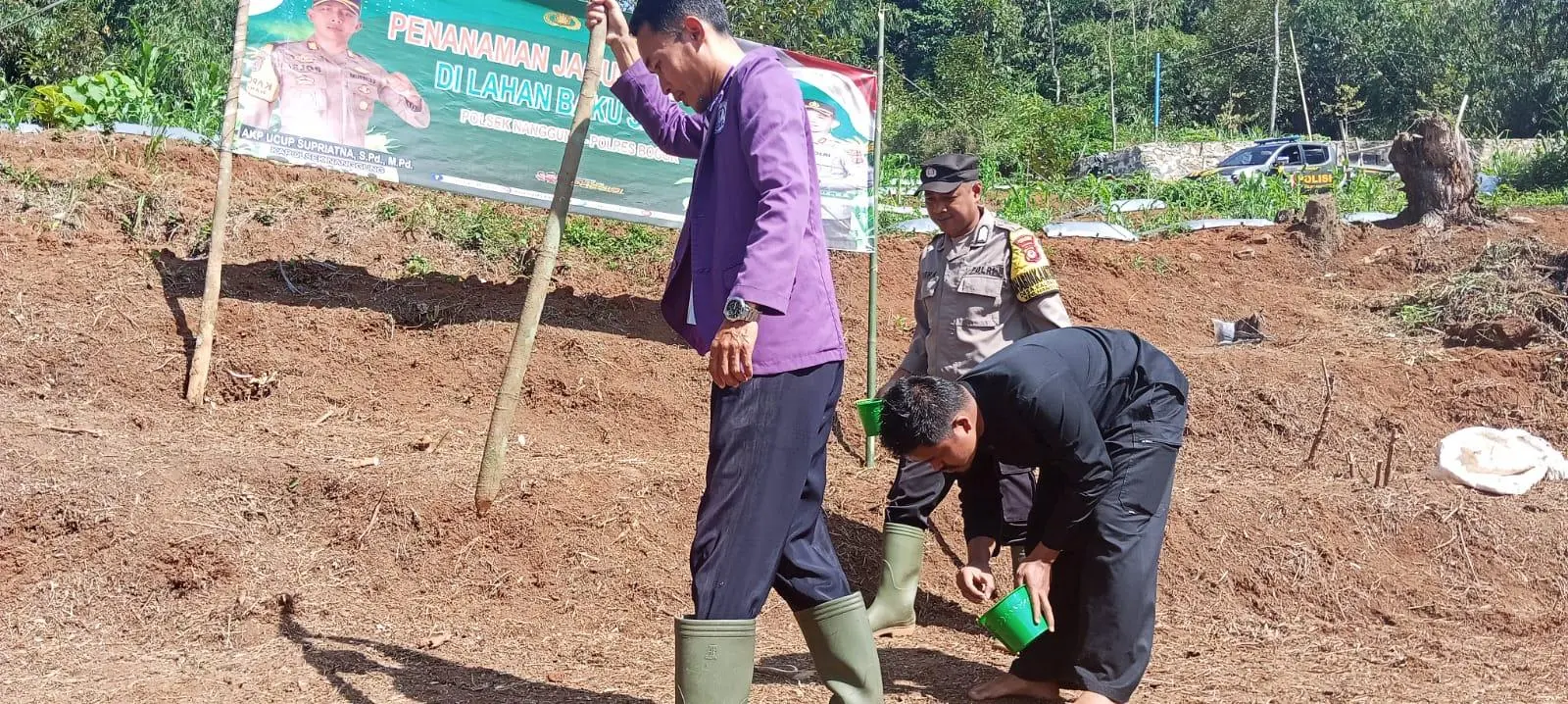 Sinergi Polri dan Desa Parakanmuncang Pacu Ketahanan Pangan Lewat Jagung