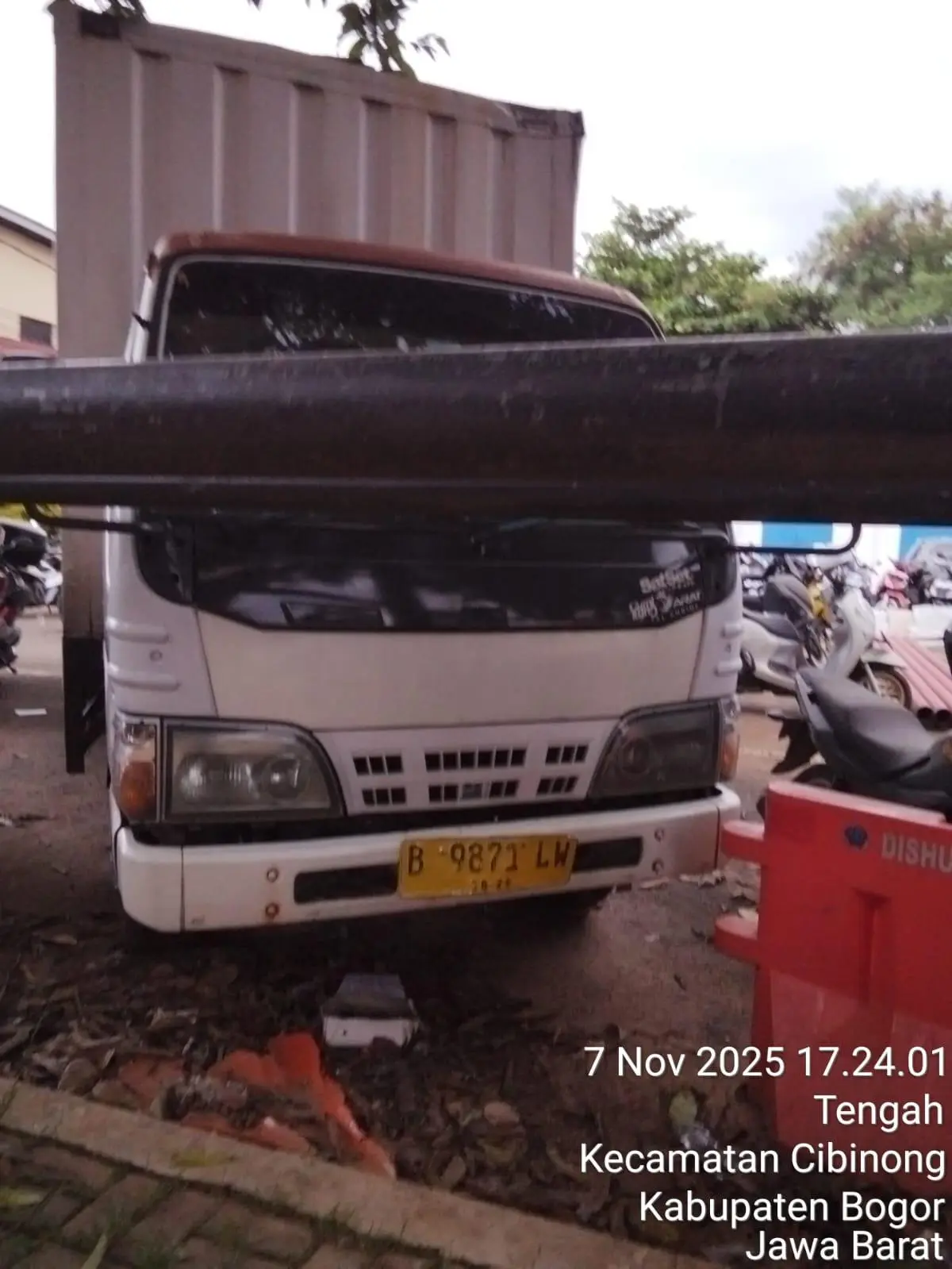 Misteri Mobil Box di Polres Bogor: Diduga Angkut BBM Ilegal?