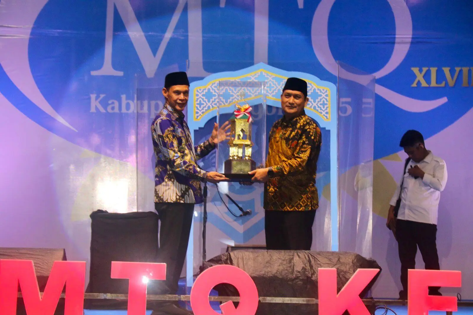 Kecamatan Cibinong Juara Umum MTQ Ke-47, Jaro Ade: Juara Harus Jadi Teladan Pengamal Al-Qur’an