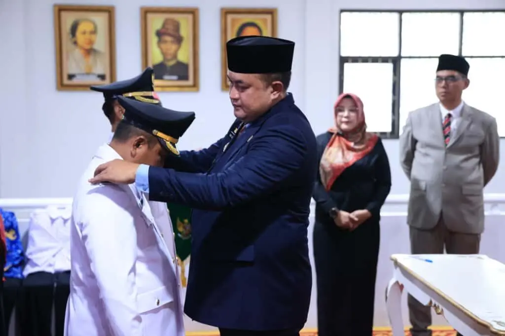 Rudy Susmanto Lantik 25 Pejabat Baru, Tegaskan Komitmen Pemerintahan yang Transparan