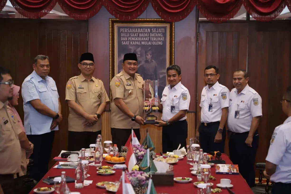 Pemkab Bogor dan PT KAI Perkuat Sinergi Kembangkan Sistem Transportasi Terpadu