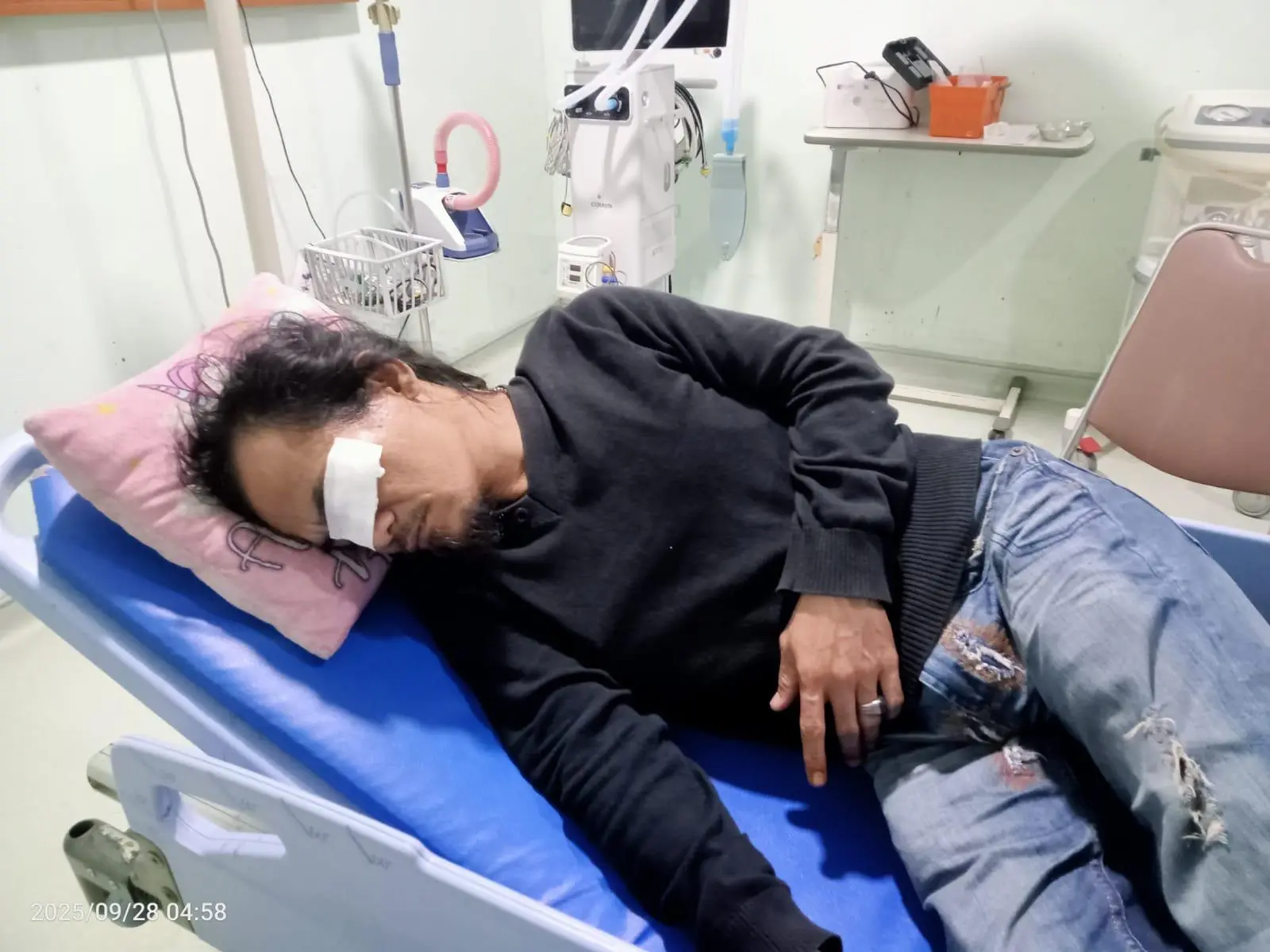 Lagi Kekerasan Terhadap Wartawan: Ambarita Dikeroyok Saat Investigasi Kasus Makanan Kedaluwarsa