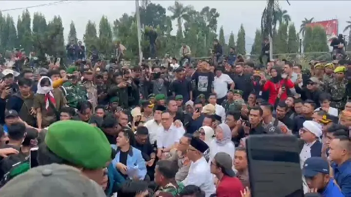 Gubernur Lampung Temui Massa Aliansi Lampung Melawan, Janjikan Aspirasi Dibawa ke Presiden