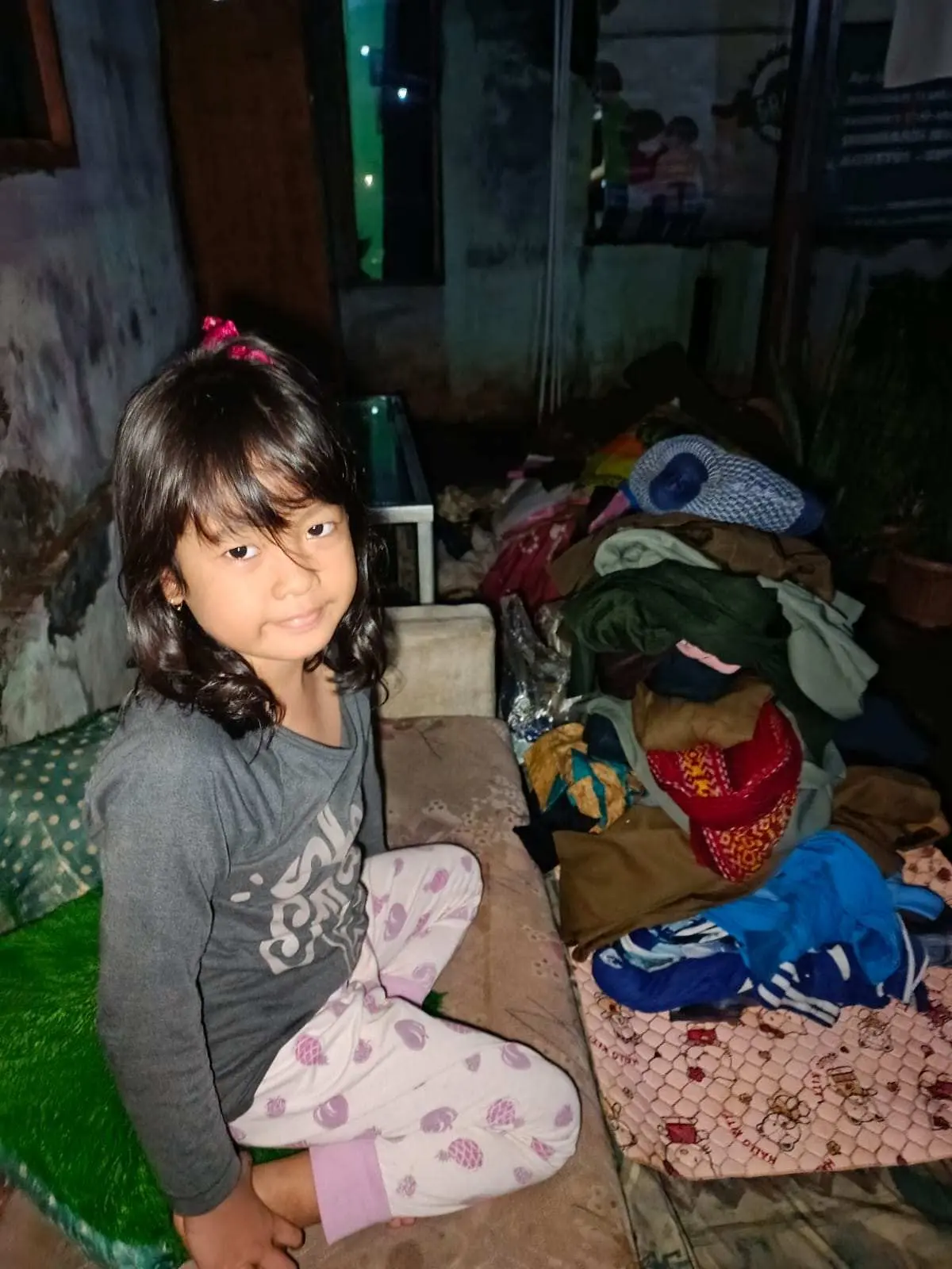 Banjir Besar Landa Cimulang, Warga Harap Bantuan Darurat Segera Datang