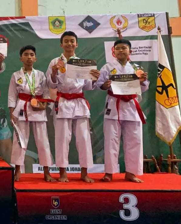 Byan, Siswa SMPN 1 Ciomas Raih Juara 3 Kejuaraan Karate Dandim Open Championship III