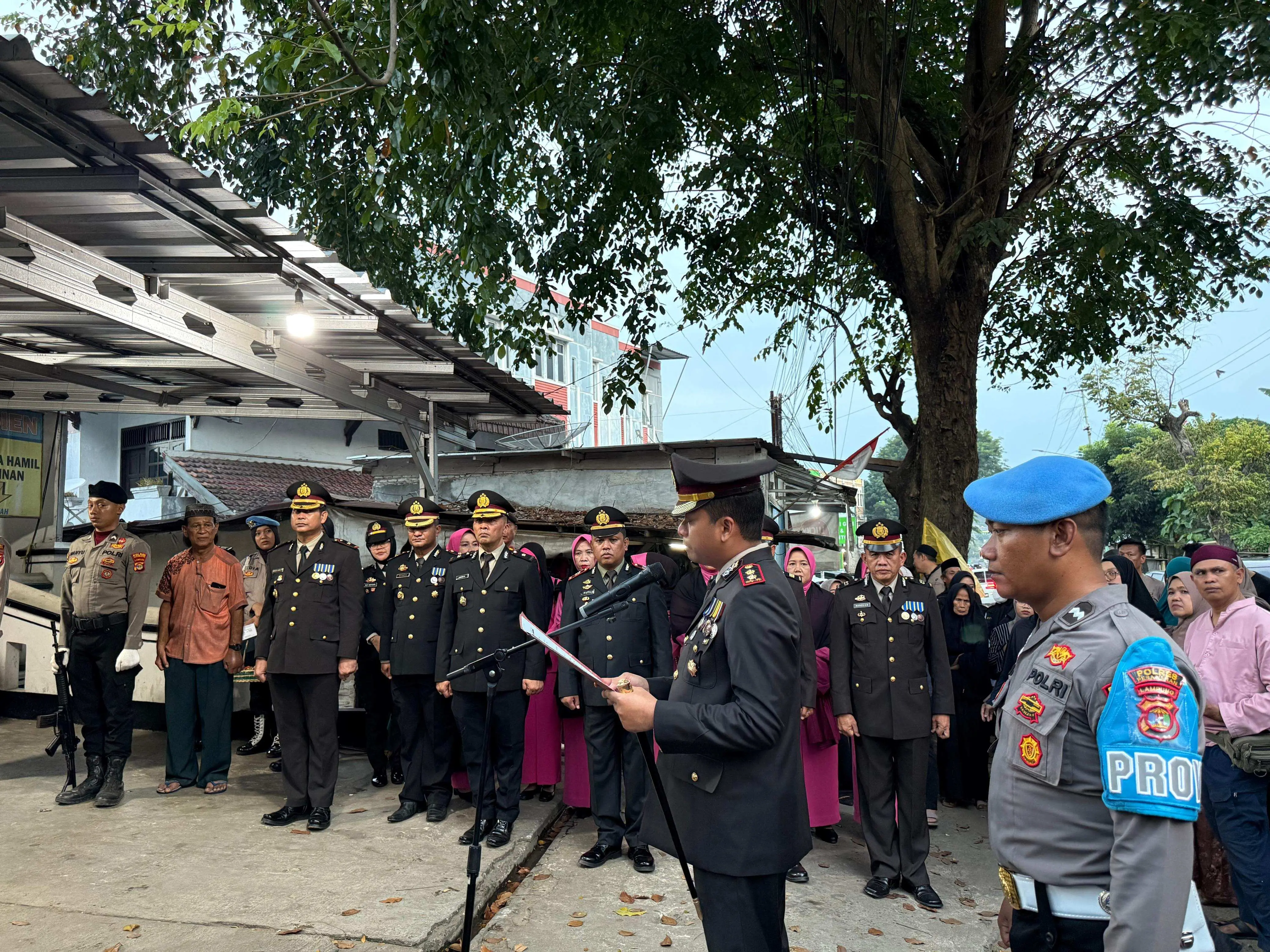 Polres Pesawaran Berduka, Bripka Jestra Rastra Dimakamkan Secara Kedinasan