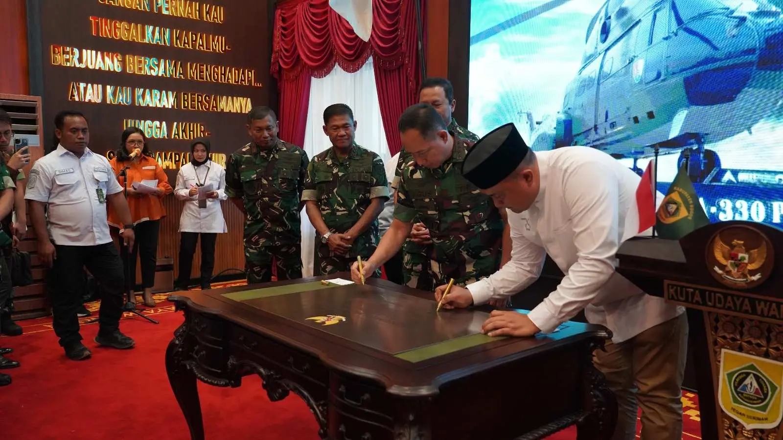 Bupati Bogor Rudy Susmanto dan Panglima TNI Resmikan Monumen Helikopter PUMA Pertama di Dunia, Ini Maknanya