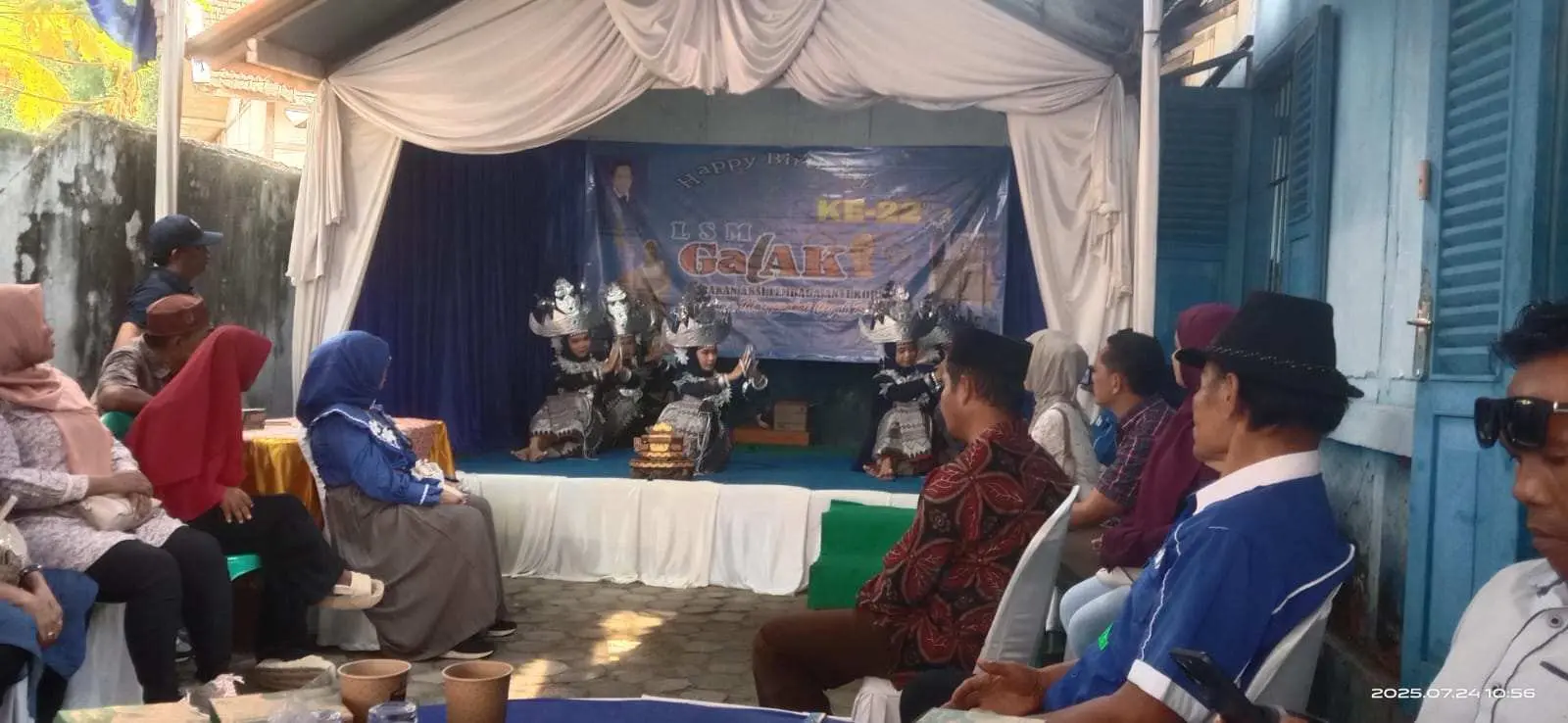 Tari Sembah Khas Lampung Mengawali Pembukaan Acara HUT LSM Galak Provinsi Lampung Ke-22