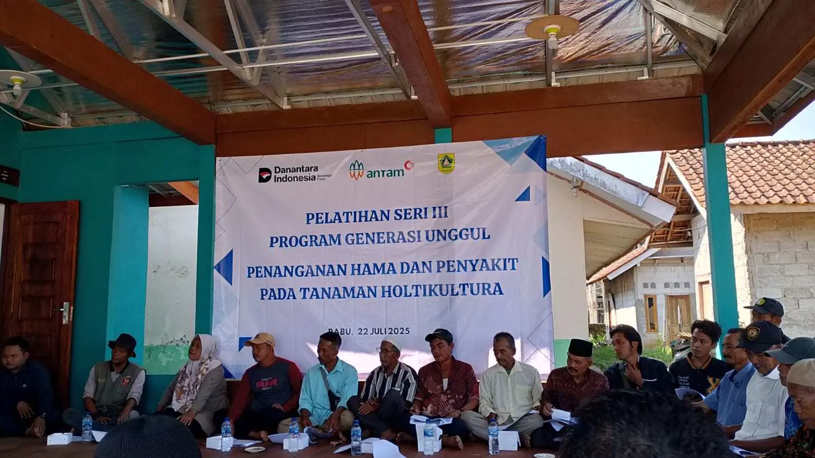 PT.Antam Dorong Kemandirian Petani Lewat Rumah Belajar GARITAN