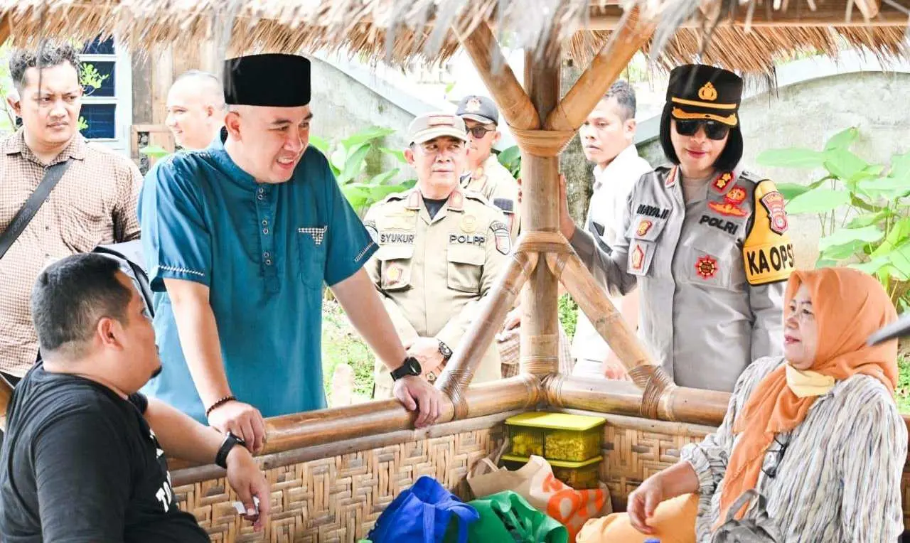 Bupati Bersama Kapolres Pesawaran Tinjau Arus Lalu Lintas Pastikan Kenyamanan Wisatawan Selama Libur Lebaran