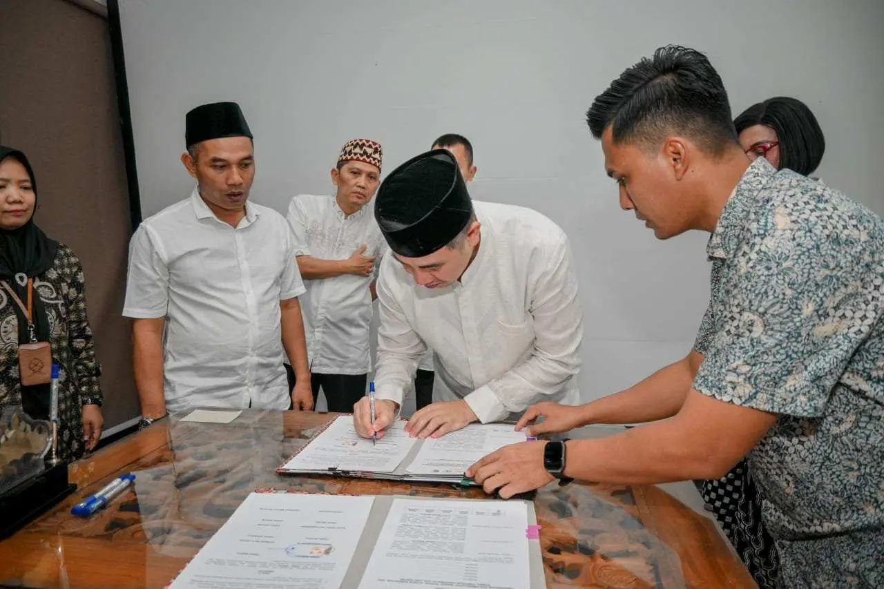 Komitmen Wujudkan Masyarakat Pesawaran yang Harmonis Bupati Pesawaran Teken Nota Kesepahaman Bersama Forkopimda
