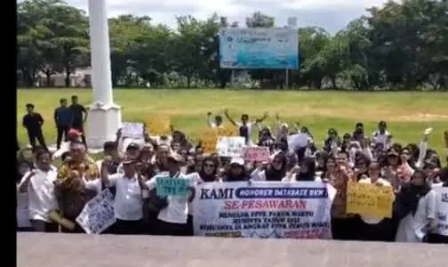Ratusan Tenaga Honorer di Pesawaran Gelar Aksi Tuntut Realisasi Pengangkatan ASN dan PPPK  