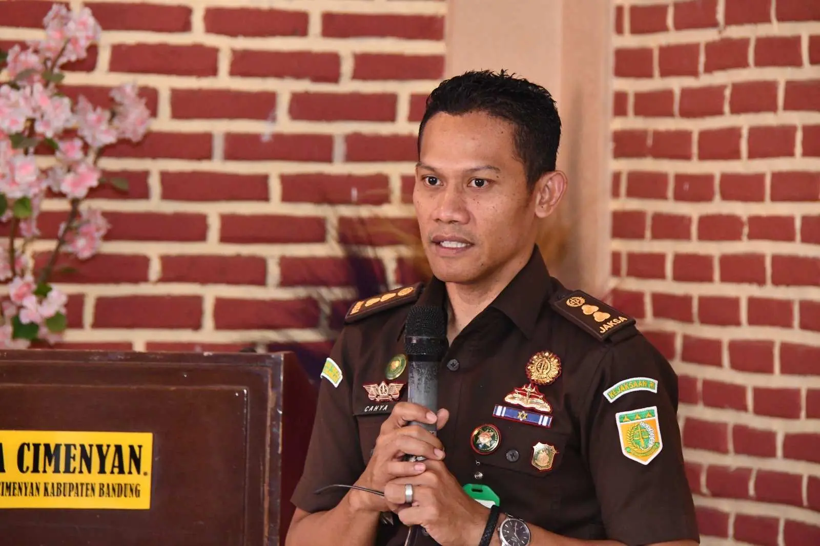 Terkait Dugaan Mark-up Anggaran Pengadaan Meubelair, Kasi Penkum Kejati Jabar: Silahkan Buat Laporannya Pasti Kita Tindak Lanjuti